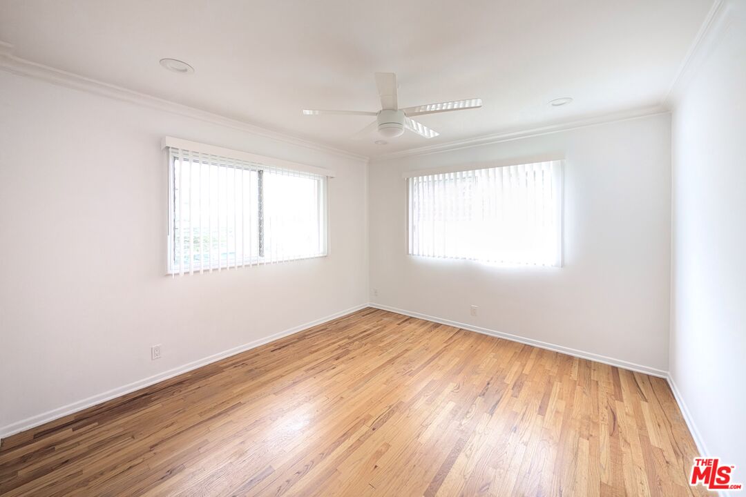 827 Lincoln Blvd Unit: J