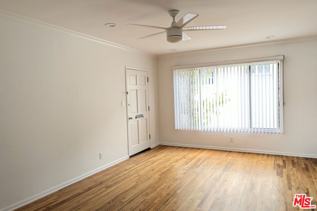 827 Lincoln Blvd Unit: J