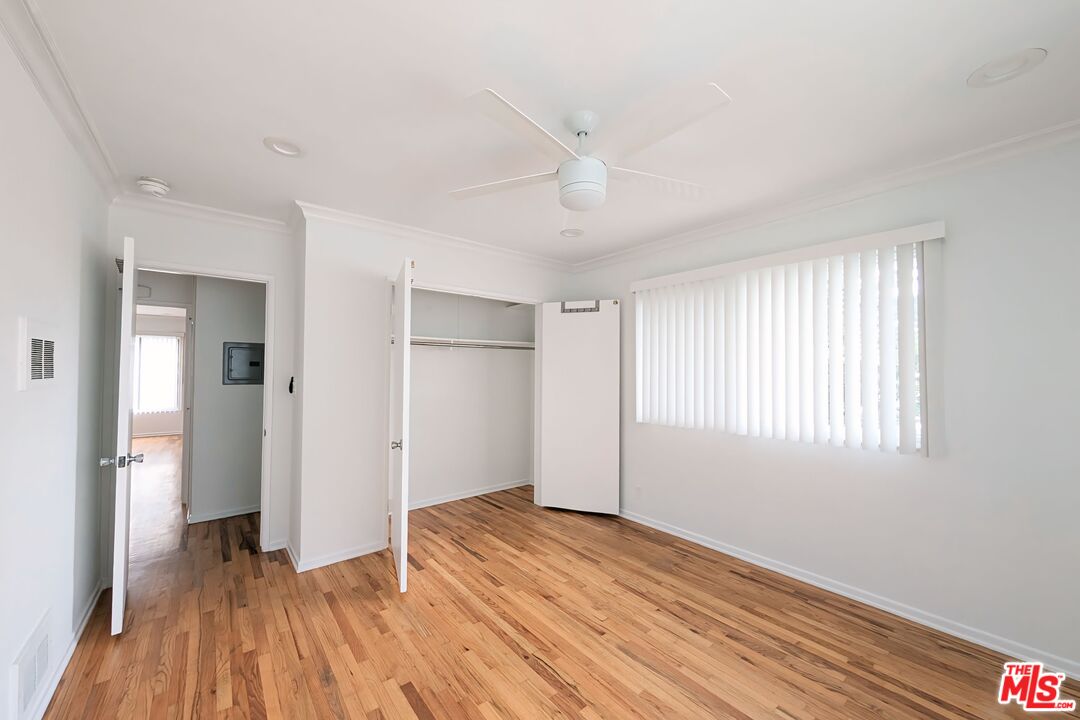 827 Lincoln Blvd Unit: J