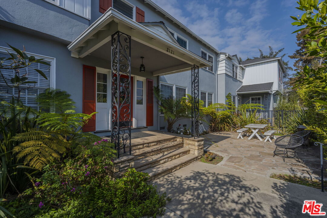 2121 Montana Ave Unit: 1