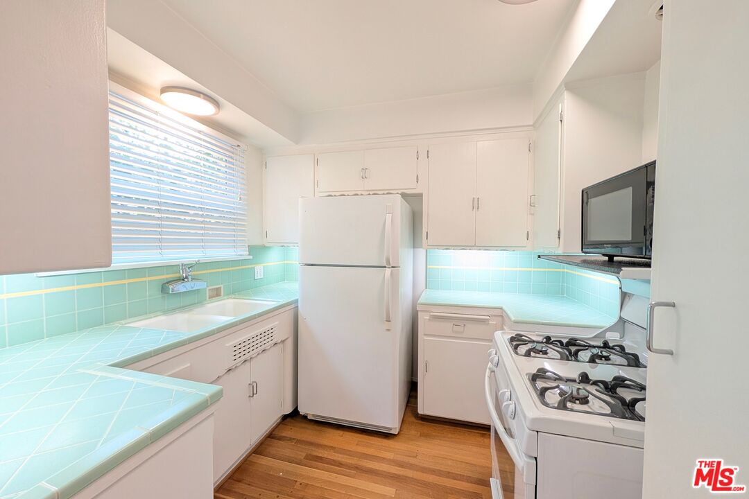 2121 Montana Ave Unit: 1