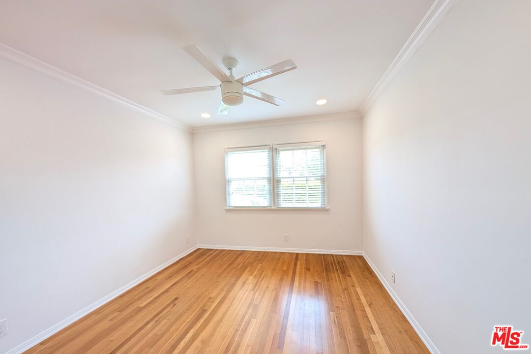 2121 Montana Ave Unit: 1