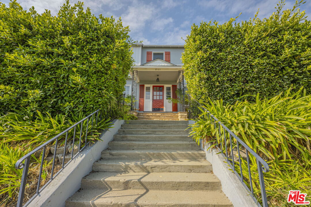 2121 Montana Ave Unit: 1