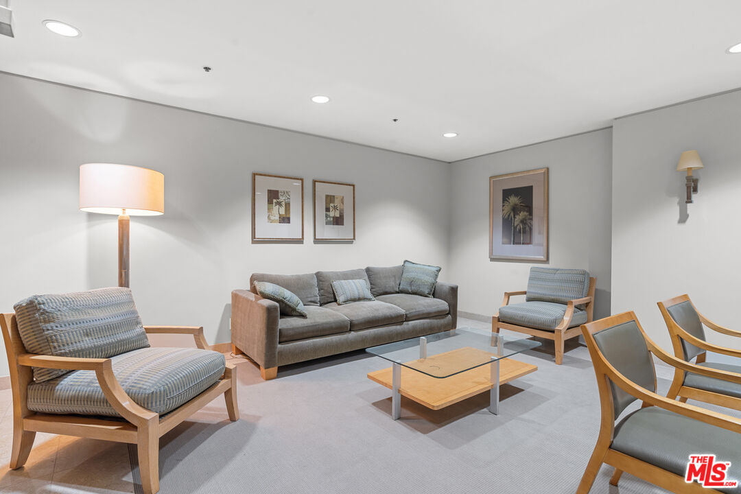 515 Ocean Ave Unit: 308N