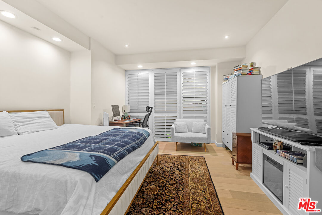 515 Ocean Ave Unit: 308N