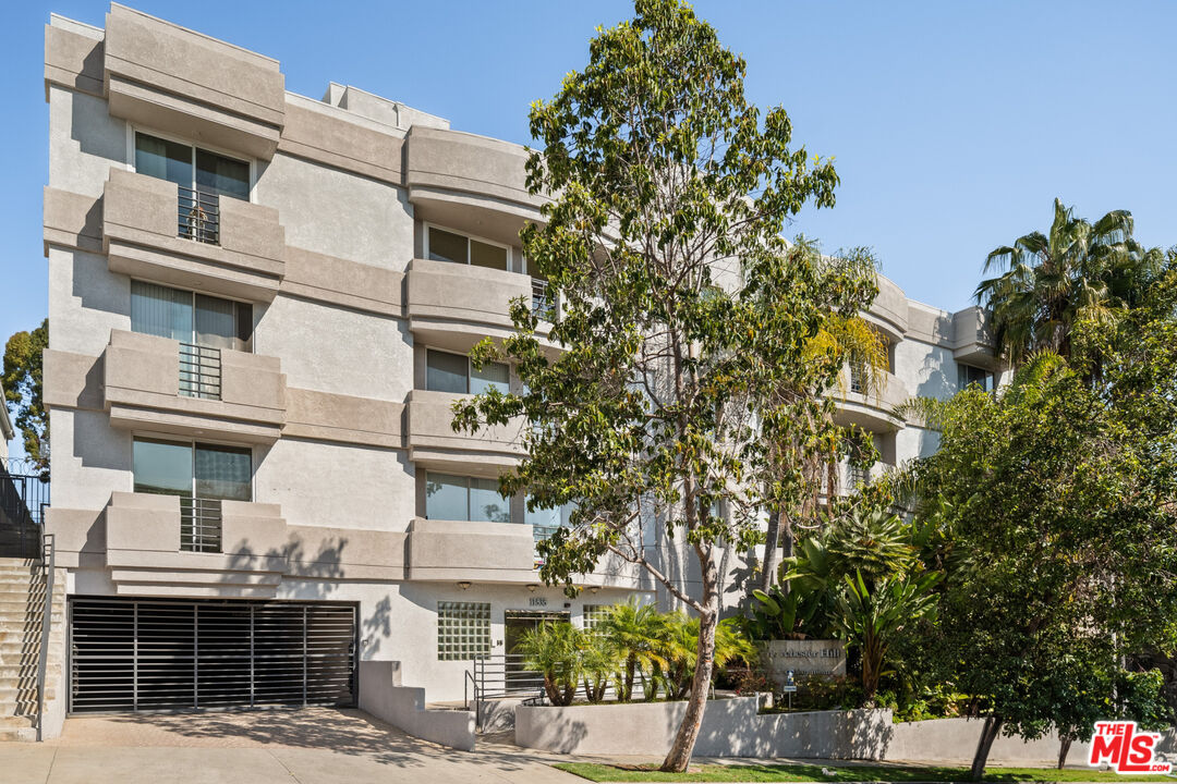 11535 Rochester Ave Unit: 402