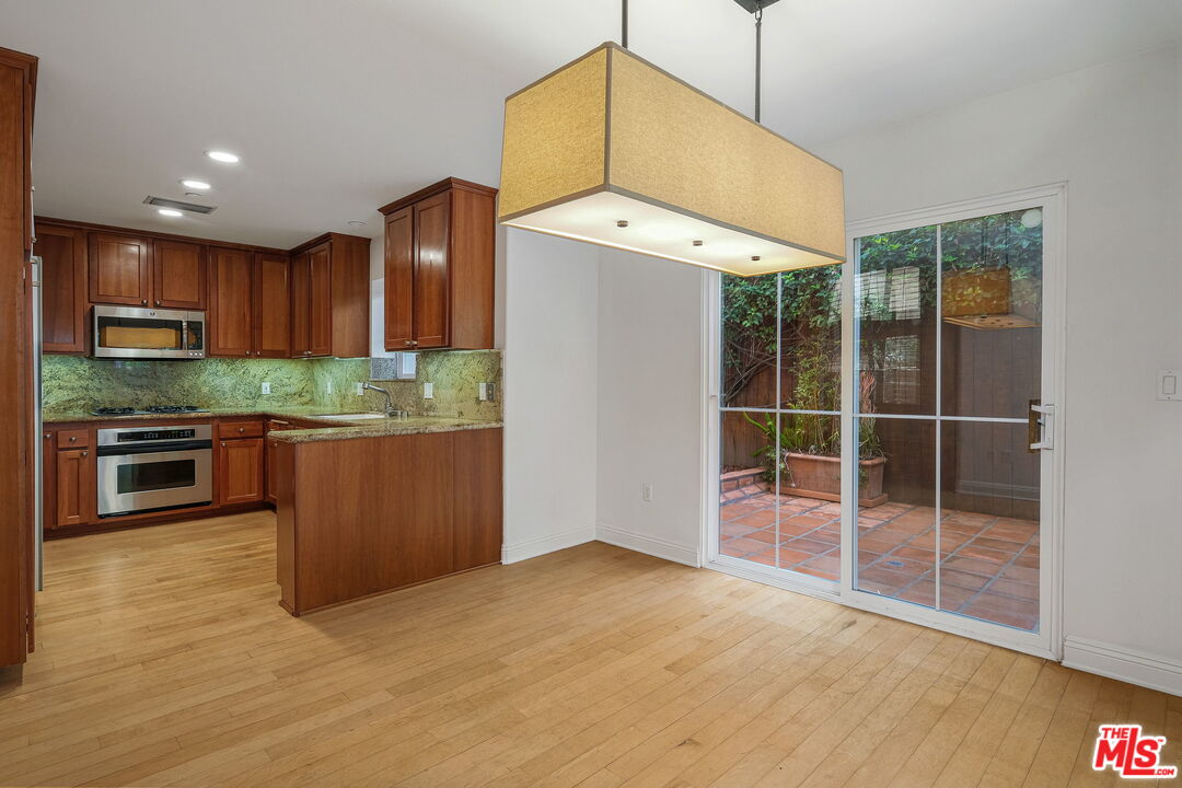 838 17TH ST Unit: 101