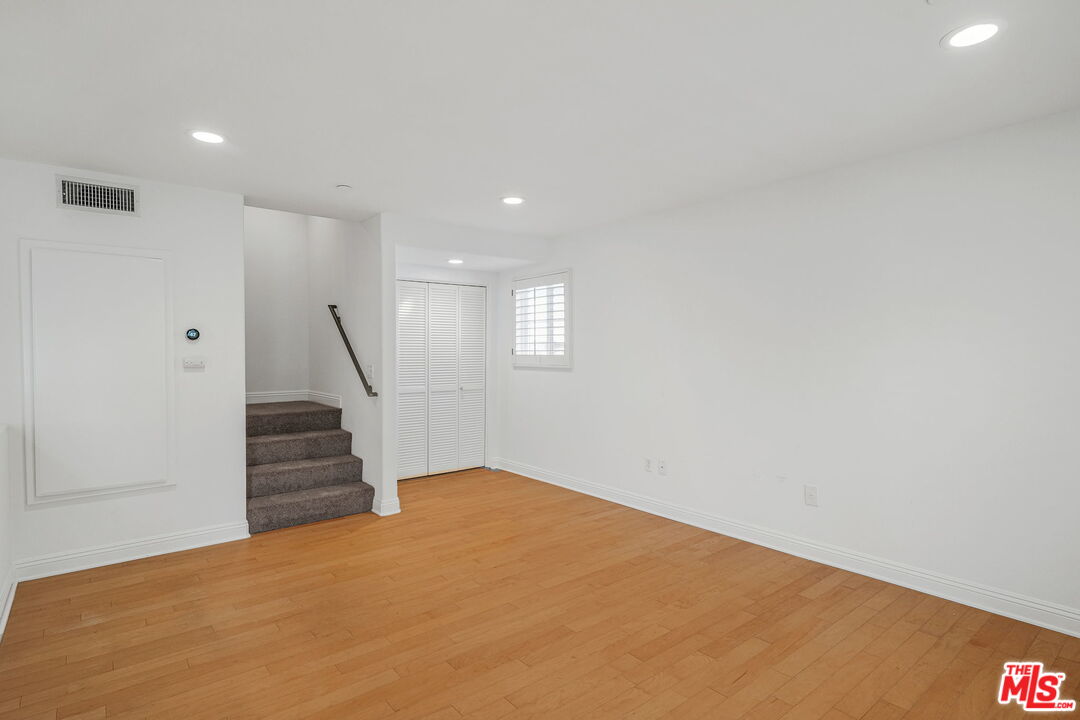 838 17TH ST Unit: 101