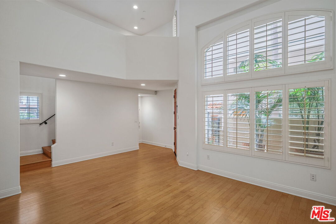 838 17TH ST Unit: 101