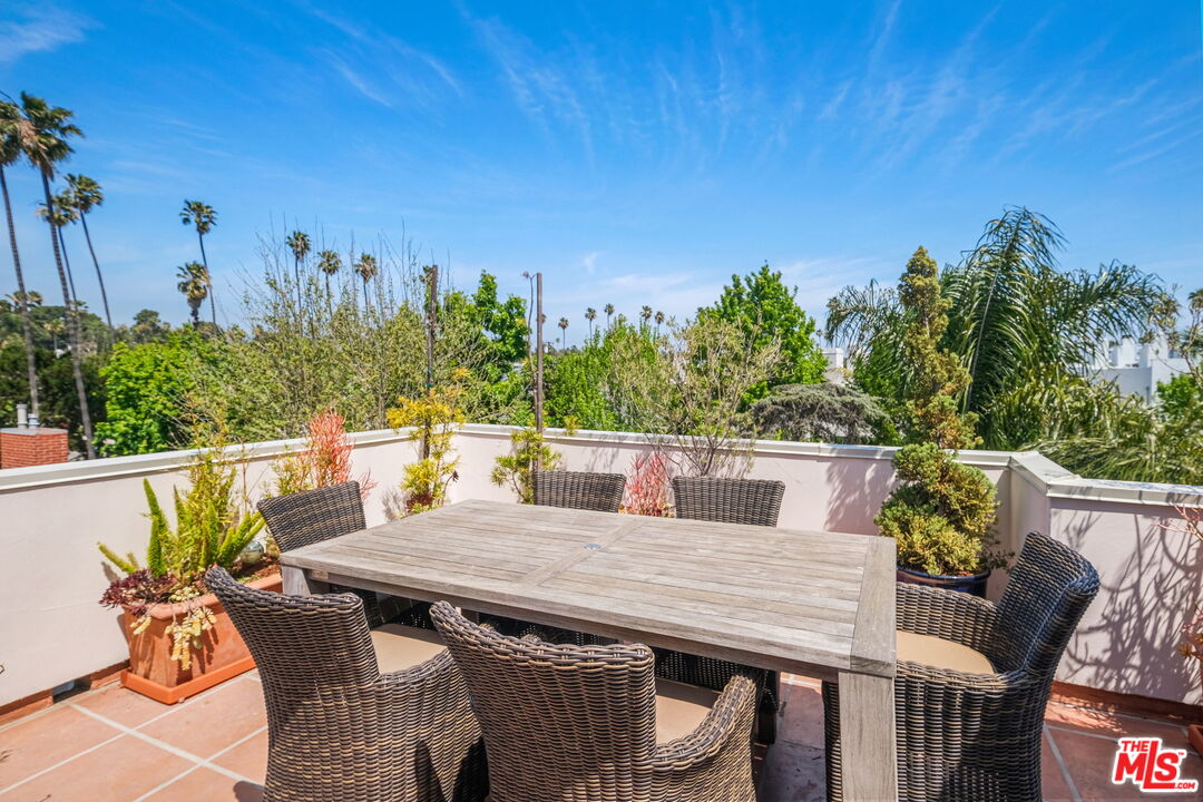 838 17TH ST Unit: 101