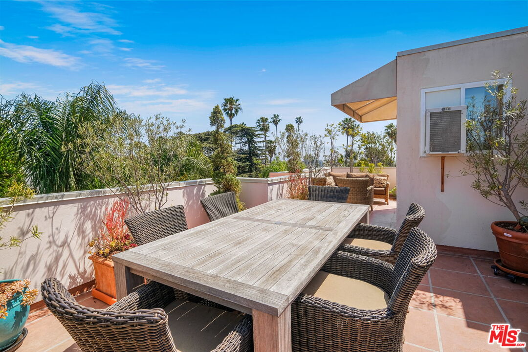 838 17TH ST Unit: 101