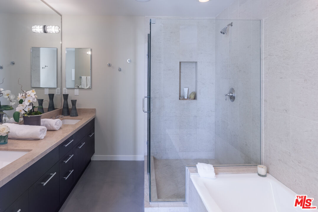 1544 12Th St Unit: 304