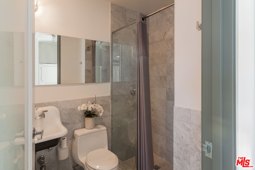 1544 12Th St Unit: 304
