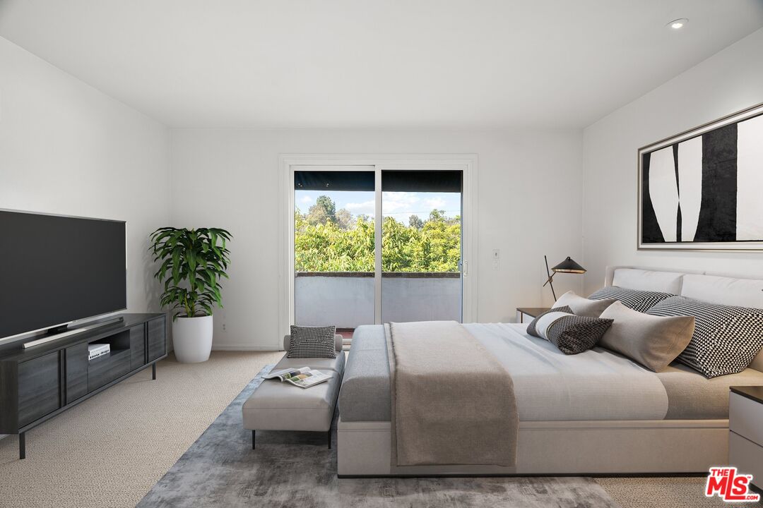 11755 Montana Ave Unit: 308