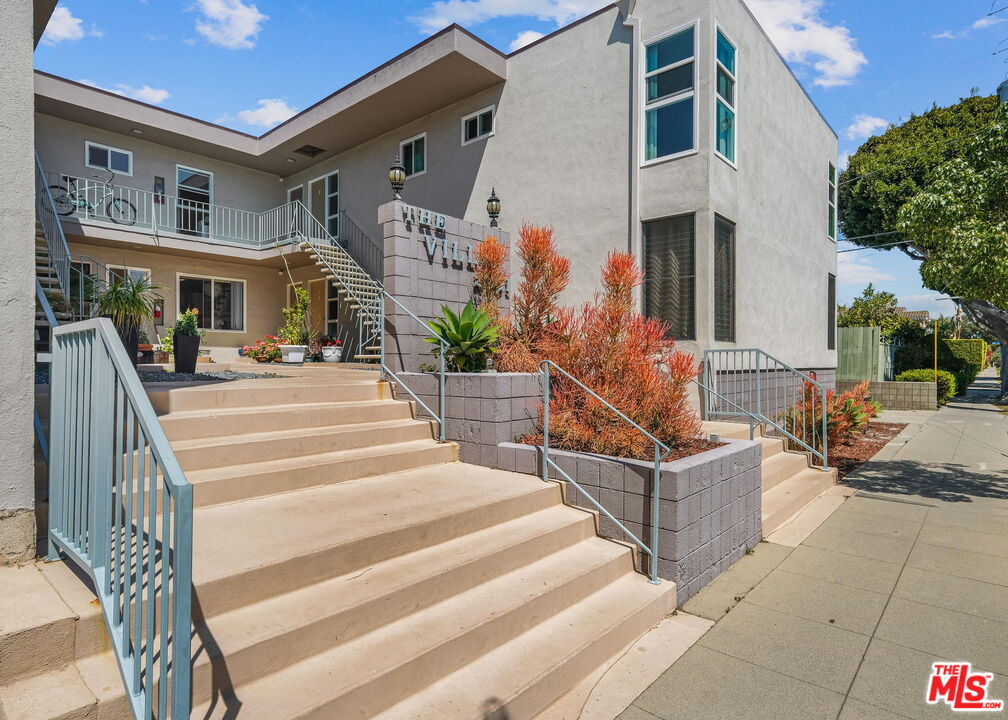 2101 California Ave Unit: 8