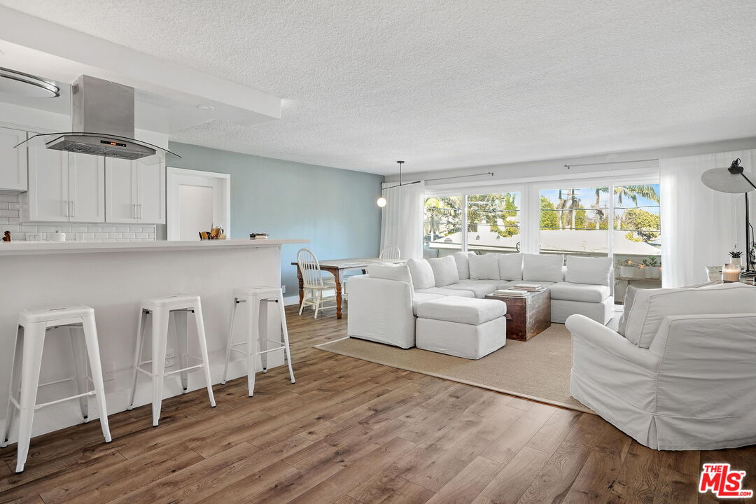 2101 California Ave Unit: 8