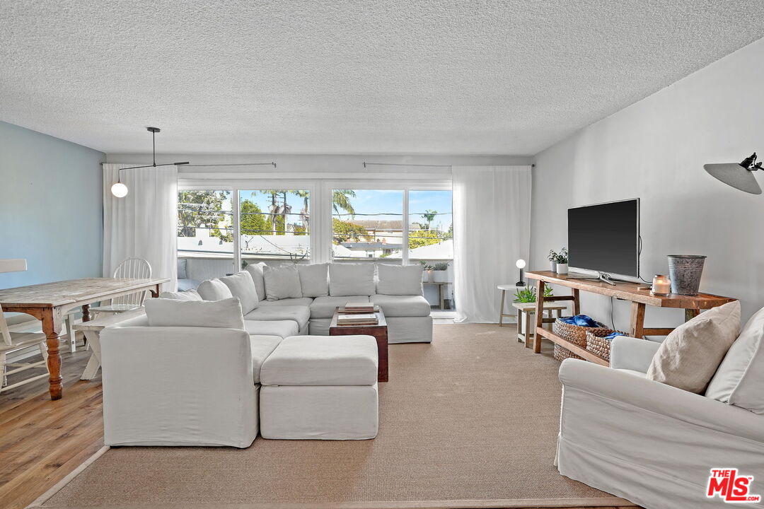 2101 California Ave Unit: 8