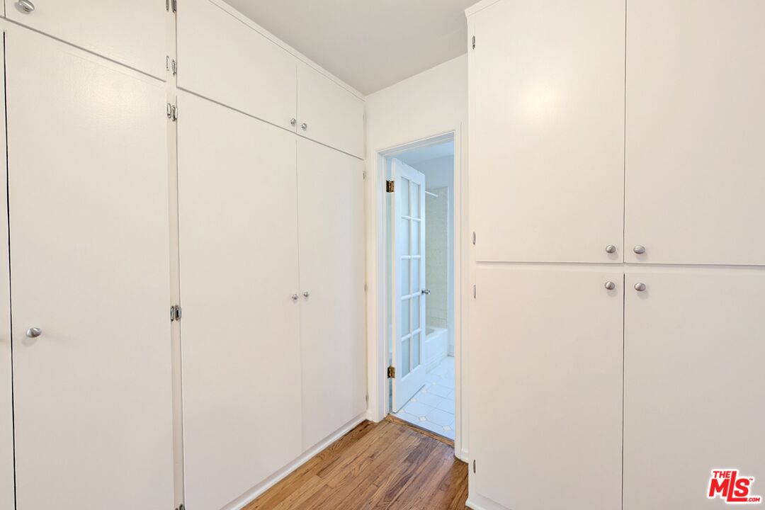 224 Bicknell Ave Unit: B