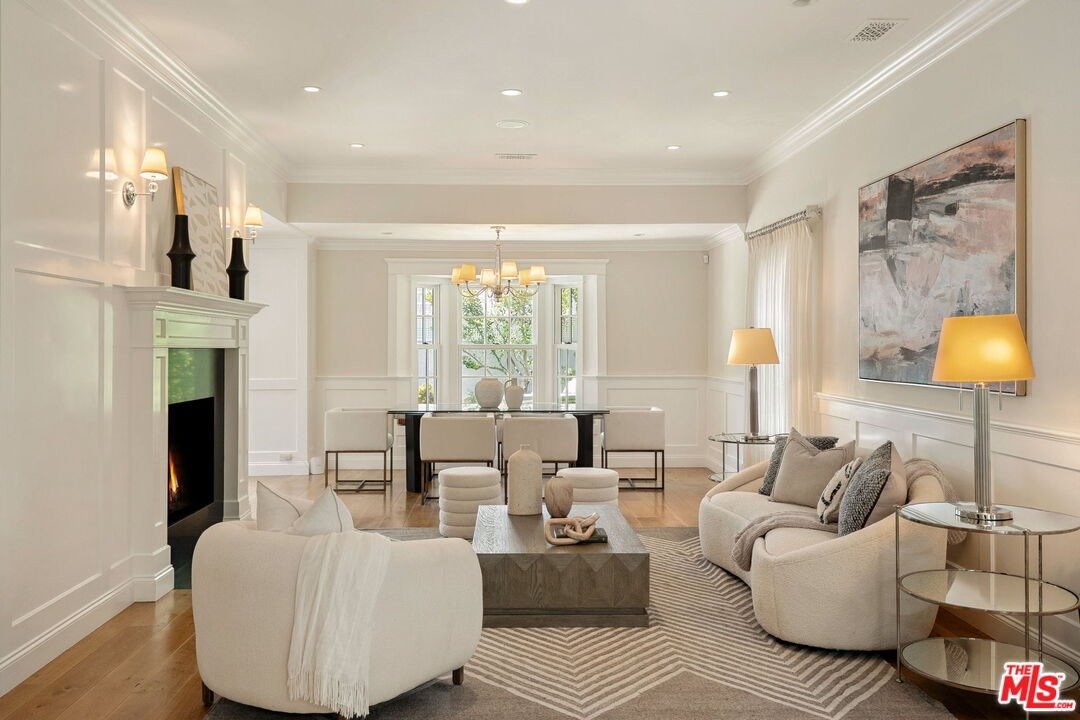 415 Palisades Ave