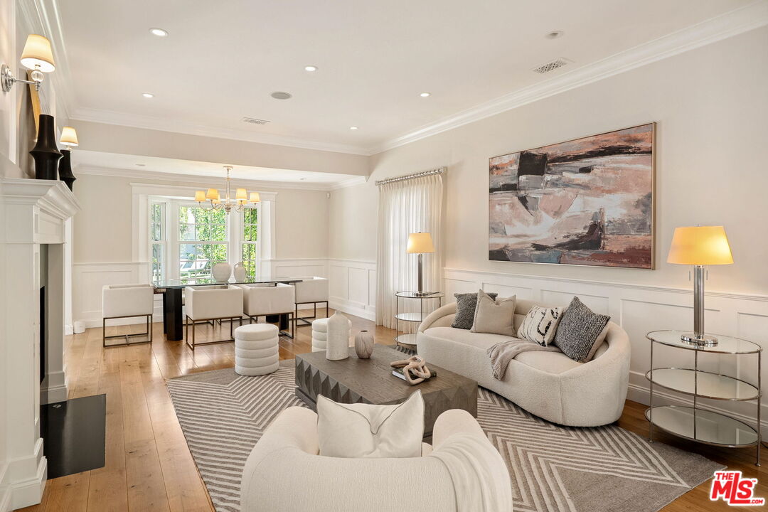 415 Palisades Ave