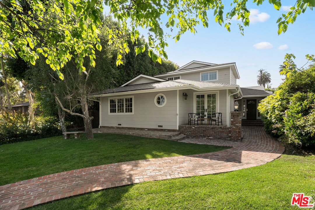 415 Palisades Ave