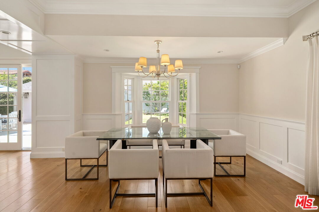 415 Palisades Ave