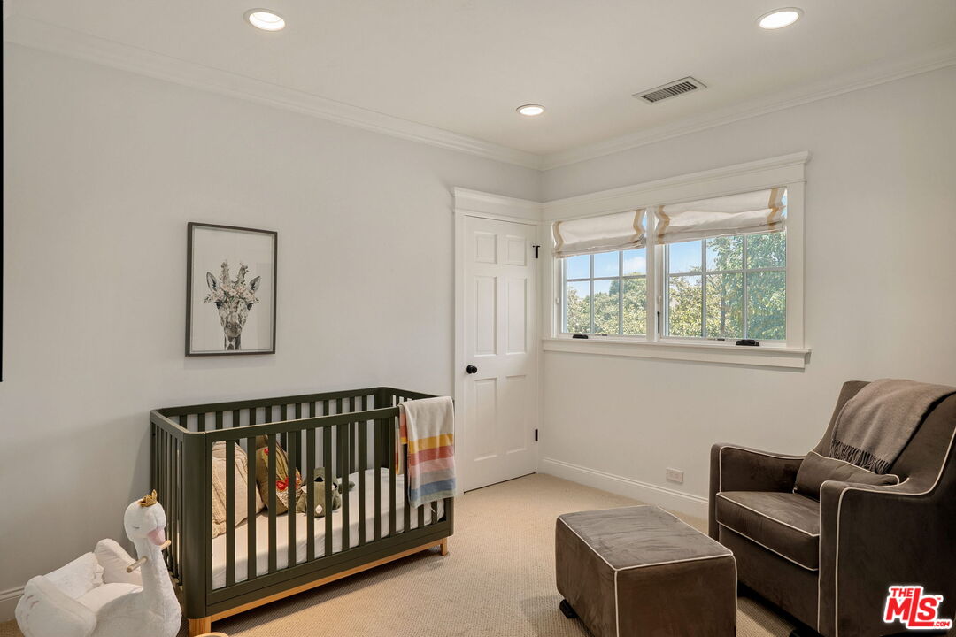 415 Palisades Ave