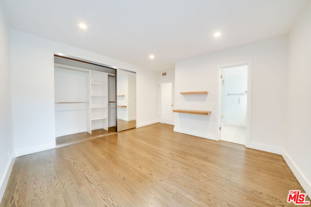 2101 California Ave Unit: 2