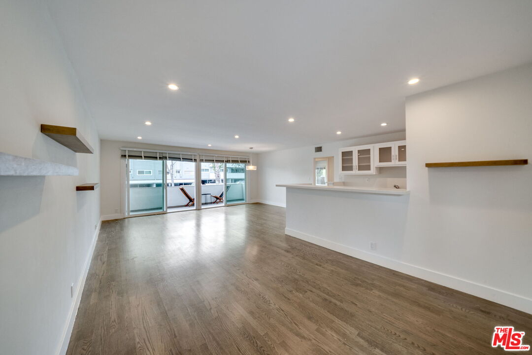 2101 California Ave Unit: 2