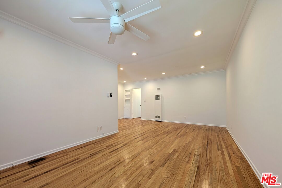 827 Lincoln Blvd Unit: F