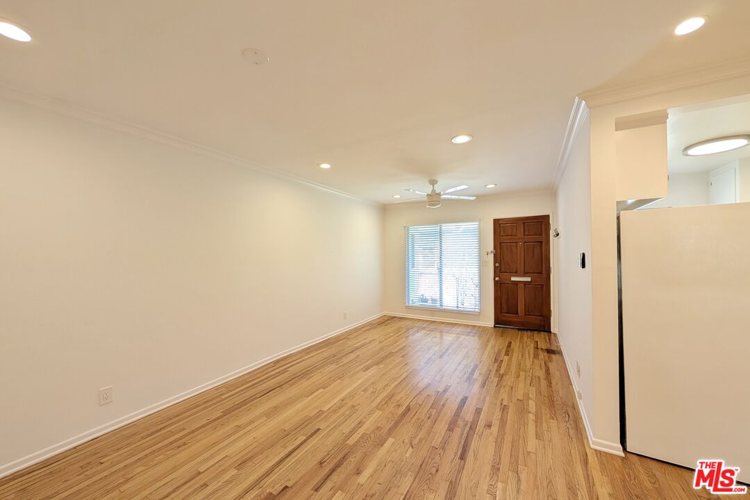 827 Lincoln Blvd Unit: F