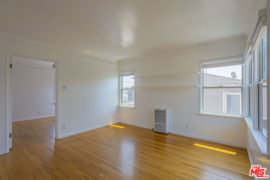 2110 California Ave Unit: B