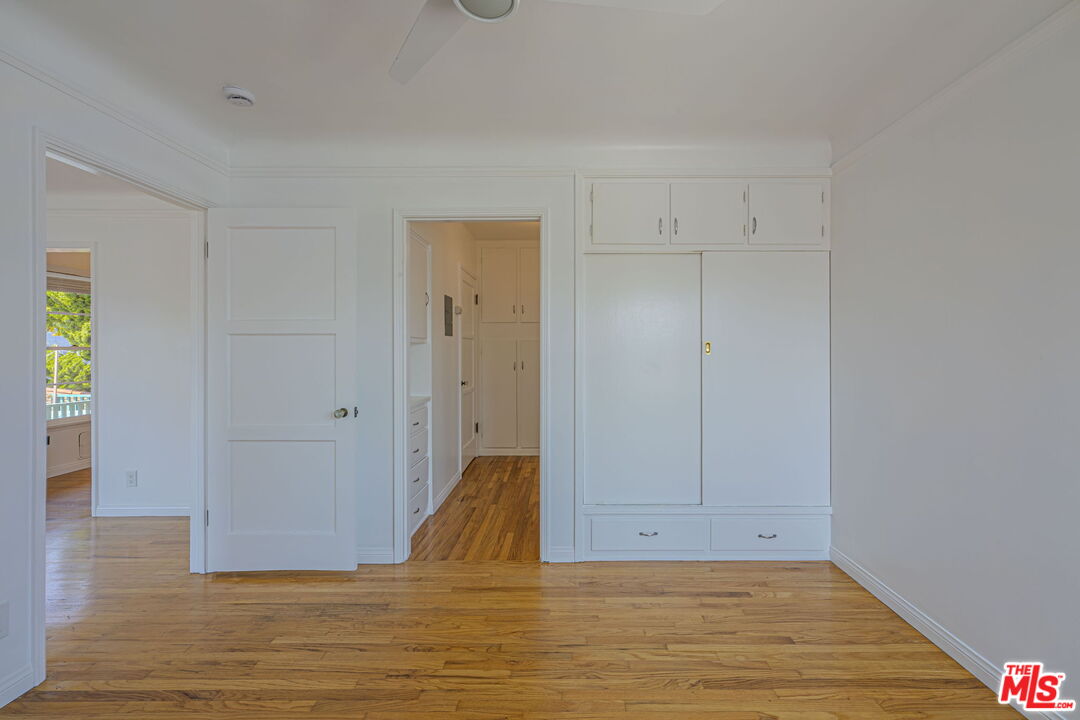 2110 California Ave Unit: B