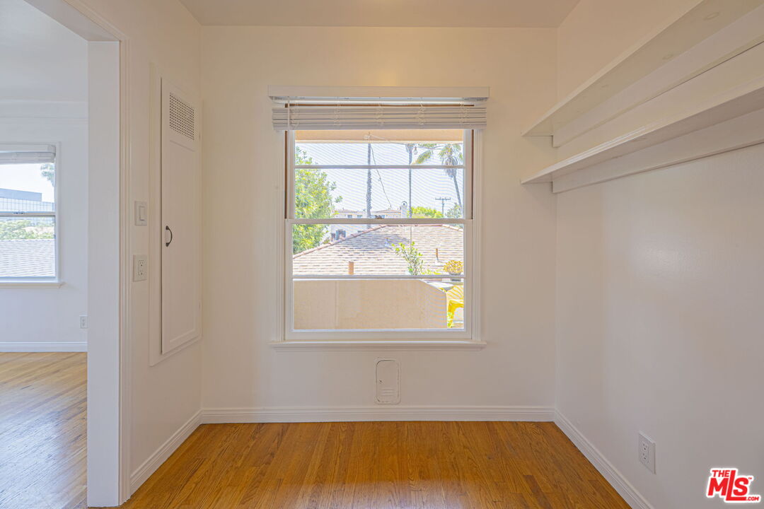 2110 California Ave Unit: B
