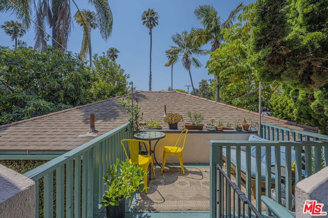 2110 California Ave Unit: B