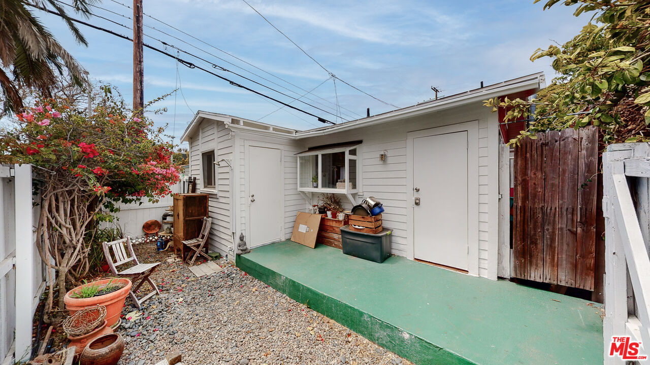 402 N Venice Blvd Unit: C