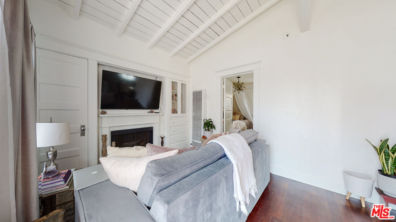 402 N Venice Blvd Unit: C