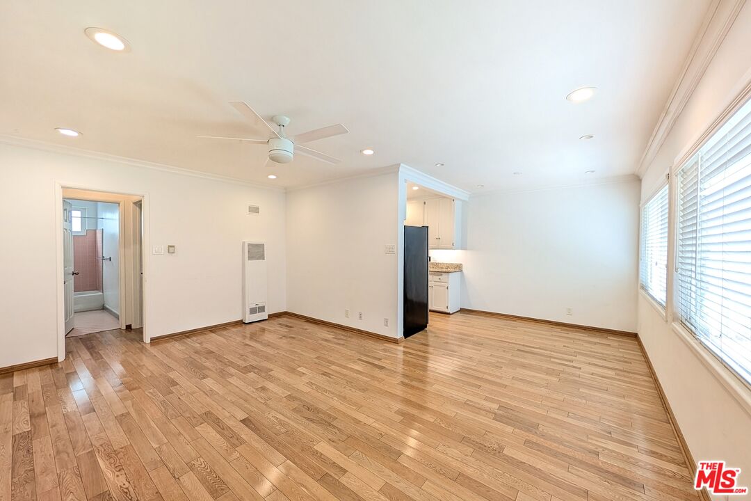 1037 Euclid St Unit: B