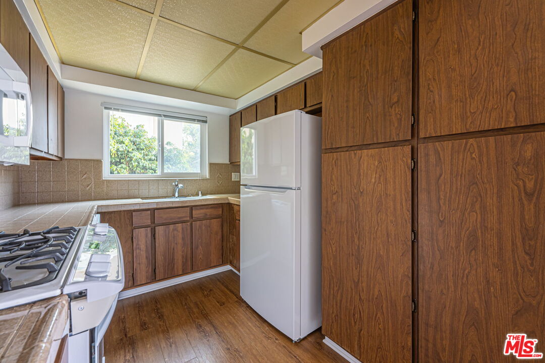 1246 Euclid St Unit: 5