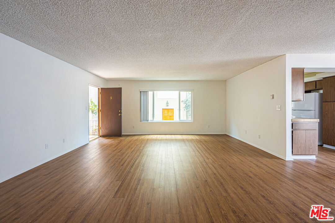 1246 Euclid St Unit: 5