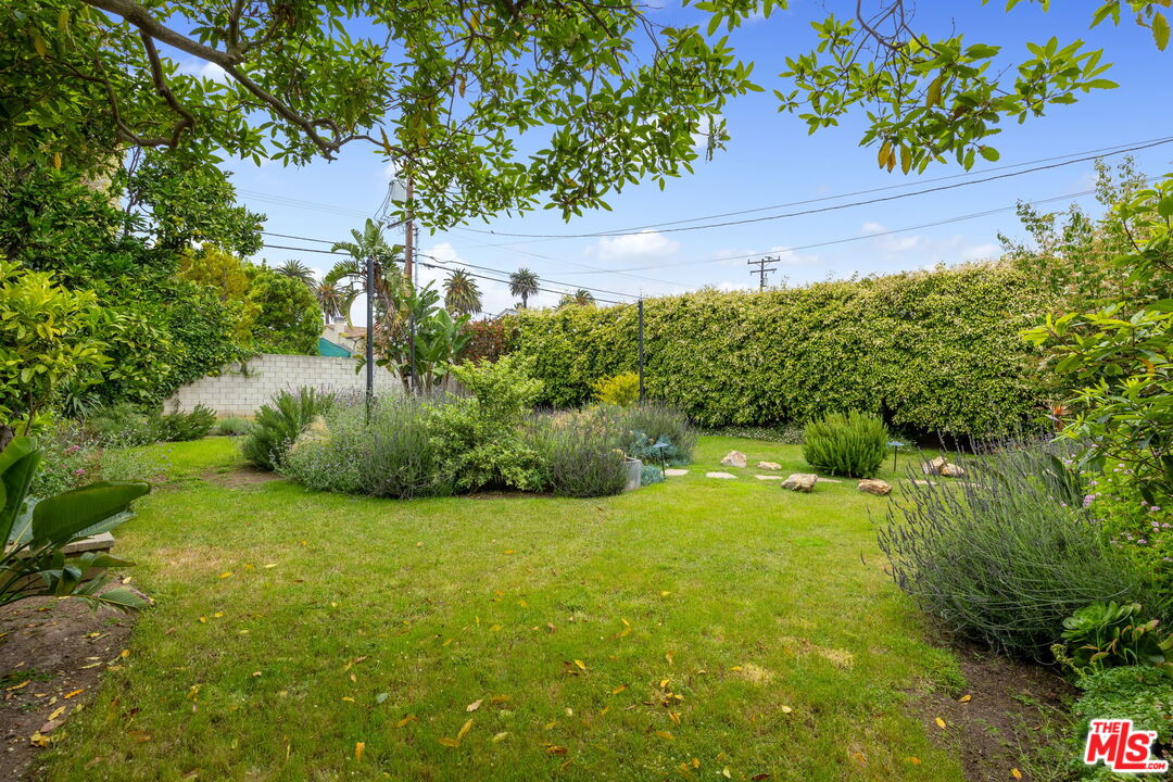 227 Alta Ave