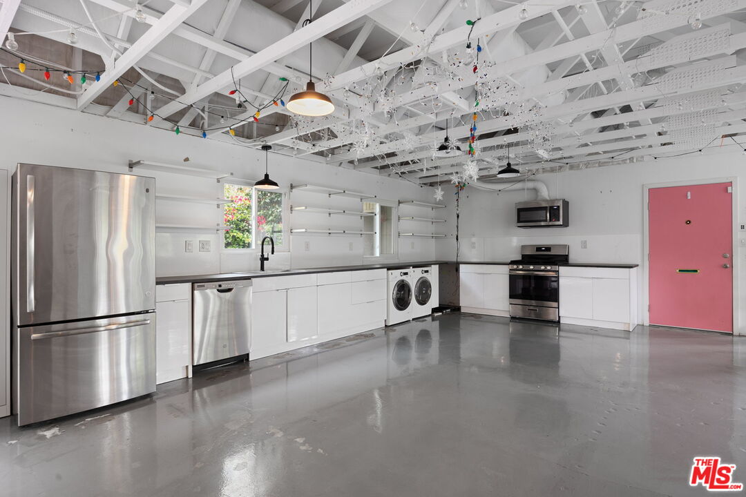 227 Alta Ave