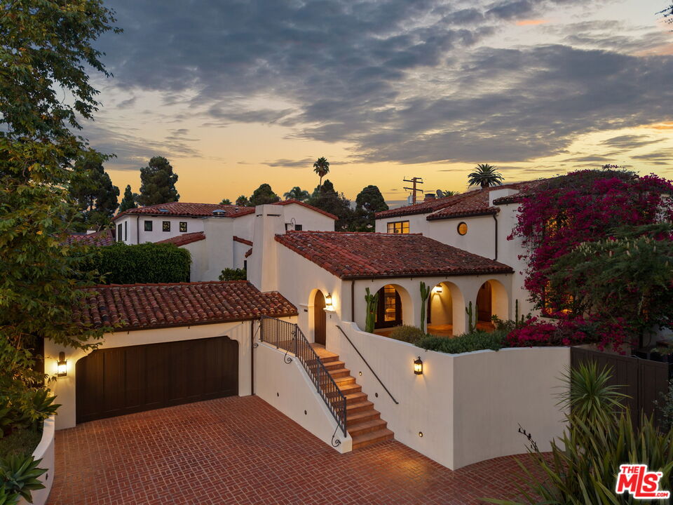 1308 San Vicente Blvd
