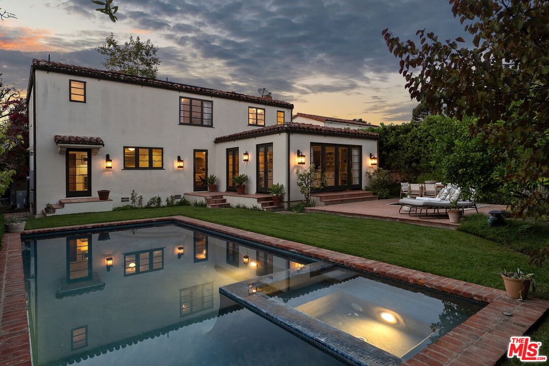 1308 San Vicente Blvd