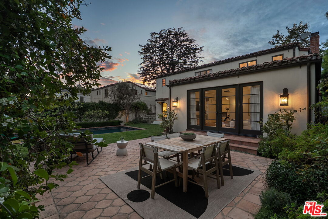 1308 San Vicente Blvd