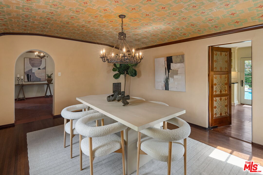 1308 San Vicente Blvd
