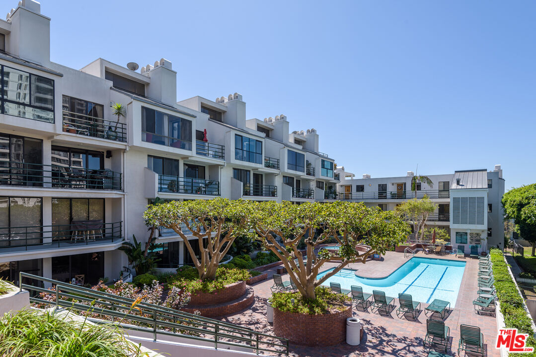 2960 Neilson Way Unit: 404