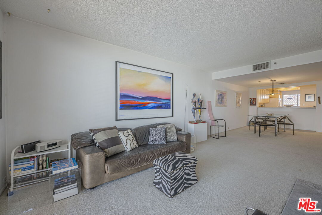 2960 Neilson Way Unit: 404