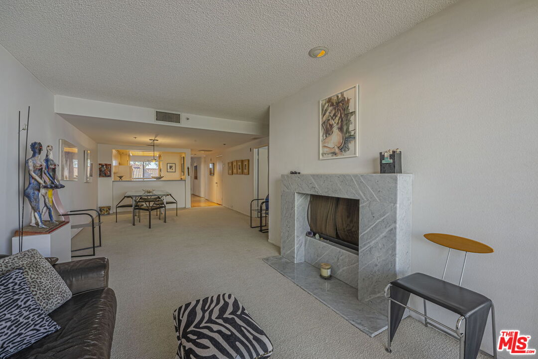 2960 Neilson Way Unit: 404