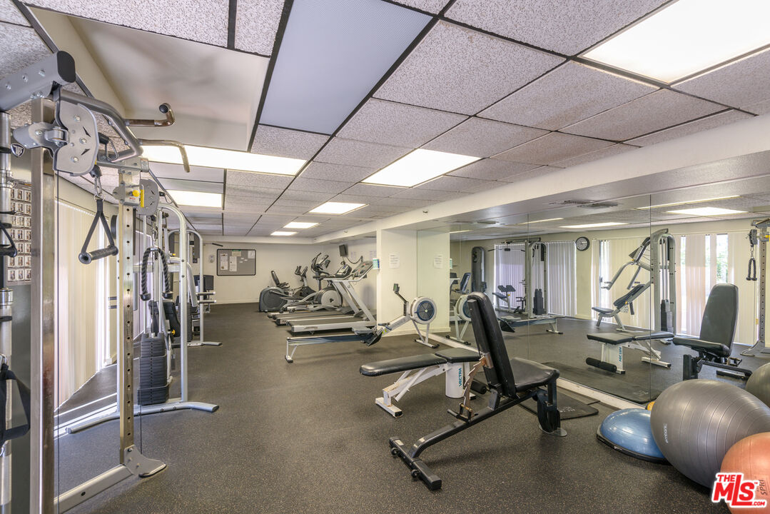 2960 Neilson Way Unit: 404